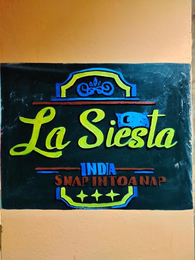 Ostello La Siesta India Manali Esterno foto